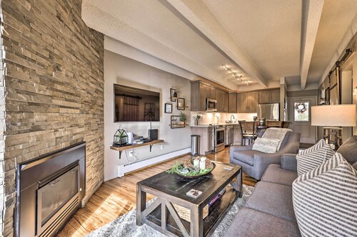 Modern Condo: 2 Blocks to Main Street Frisco!