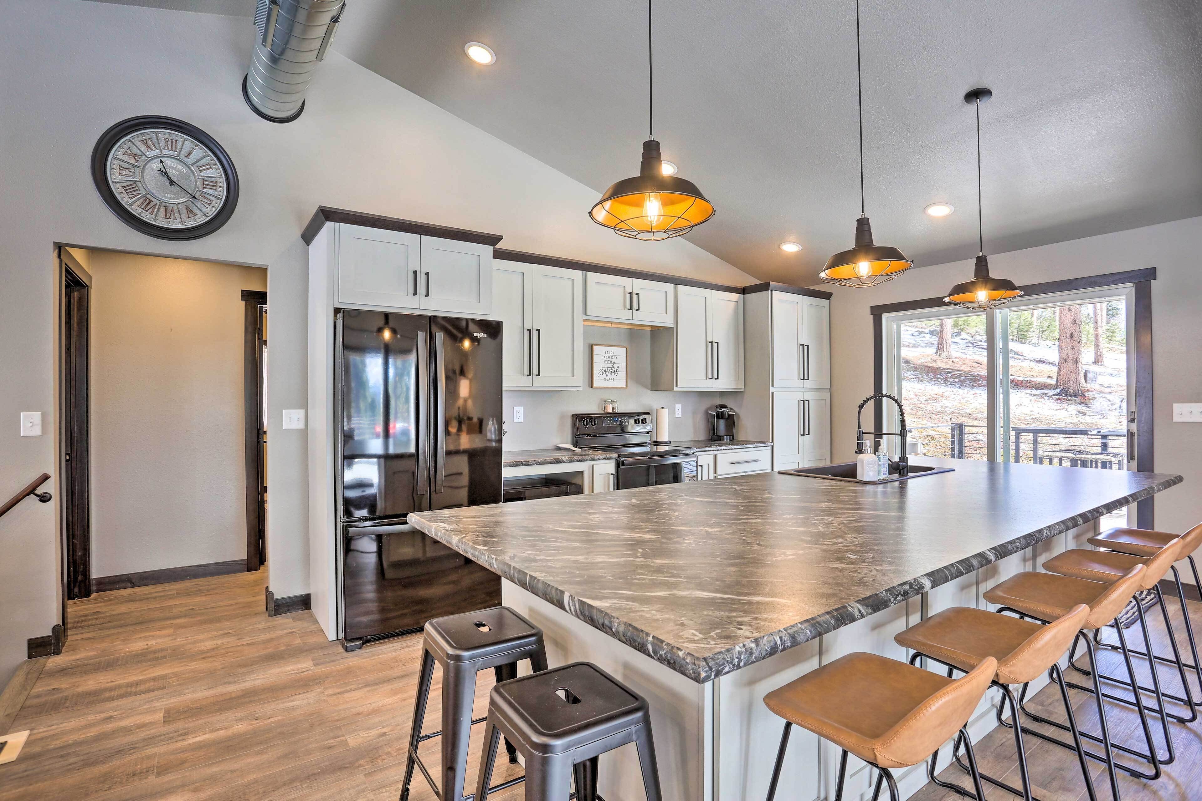 House (4 Bedrooms) | Interior