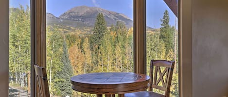 Appartement (3 Bedrooms) | Restauration