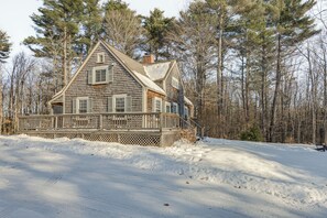 Cottage (4 Bedrooms) | Interior - Charming Jaffrey Cottage w/ Deck & Grill! (Jaffrey)