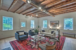 Cottage (4 Bedrooms) | Interior