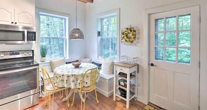 Charming Jaffrey Cottage w/ Deck & Grill!