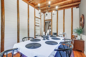 Cottage (4 Bedrooms) | Interior