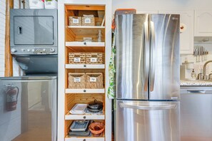 Cottage (4 Bedrooms) | Interior - Charming Jaffrey Cottage w/ Deck & Grill! (Jaffrey)