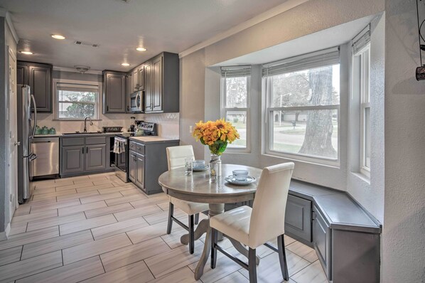 Dining - Family-friendly Baton Rouge Abode w/ Patio! (Baton Rouge)