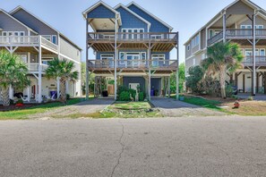 Interior - Surf City House ~ 400 Ft Walk to Beach w/ Decks! (Holly Ridge)