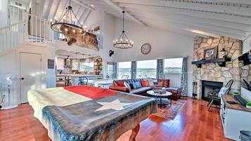 TV, fireplace, video-game console, DVD player