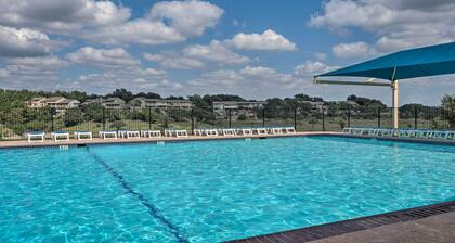 Lakefront Resort Living: Pool, Golf, Tennis & More