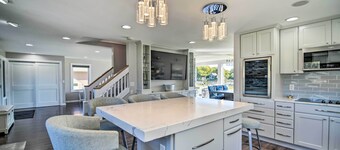 Home on Fox River: Modern Decor Style!