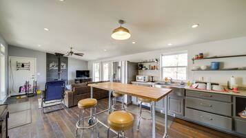 House (1 Bedroom) | Interior