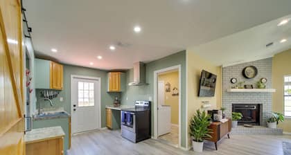 Barling Vacation Rental: Fenced-in Yard w/ Hot Tub