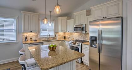 Port Clinton Home With Lake Views!