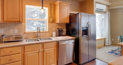 Mountain Cabin: 15 Mi to Breckenridge Ski Resort!