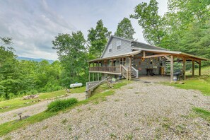House (4 Bedrooms) | Interior - Smoky Mountain Log Cabin Close to Rafting! (Hartford)