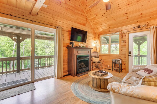 House (4 Bedrooms) | Interior - Smoky Mountain Log Cabin Close to Rafting! (Hartford)
