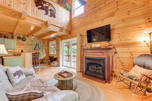 House (4 Bedrooms) | Interior - Smoky Mountain Log Cabin Close to Rafting! (Hartford)