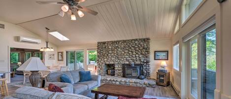 House (3 Bedrooms) | Front of property