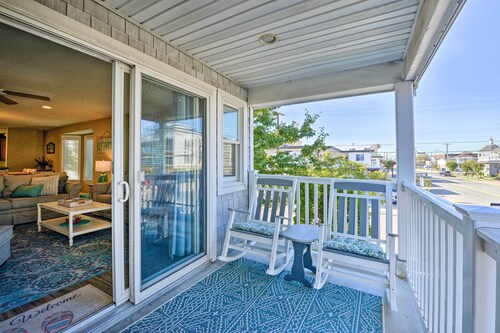Wildwood Townhome w/ Patio: 1 Block To The Beach!
