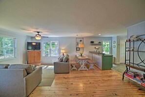 Cottage (2 Bedrooms) | Interior