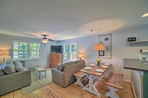 Cottage (2 Bedrooms) | Interior