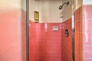 Bathroom - 065678: Mountain-view 3BR Home, Walk to Old Town! (La Quinta)