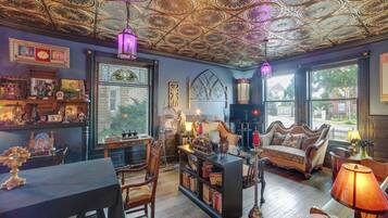 Nhà (Multiple Bedrooms) | Nội thất