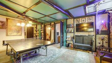 House (Multiple Bedrooms) | Interior