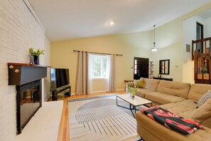 House (3 Bedrooms) | Interior - Cozy Cary Abode ~ 10 Mi to Downtown Raleigh! (Cary)