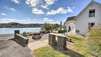 House (3 Bedrooms) | Front of property