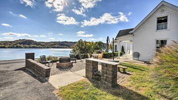 House (3 Bedrooms) | Front of property