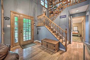 House (4 Bedrooms) | Interior