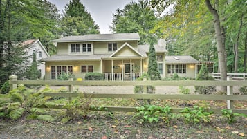 House (4 Bedrooms) | Front of property