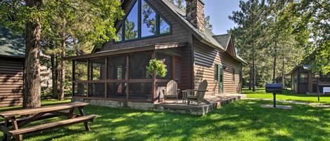 Casa (3 Bedrooms) | Restaurante al aire libre