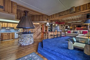 Apartment (1 Bedroom) | Interior - Sugar Mountain Resort Condo w/ Pool Table & Views! (Banner Elk)