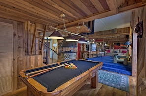 Apartment (1 Bedroom) | Interior - Sugar Mountain Resort Condo w/ Pool Table & Views! (Banner Elk)