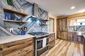 Talo (5 Bedrooms) | Sisätilat
