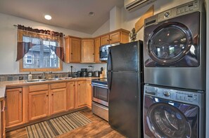 Apartment (0 Bedroom) | Interior