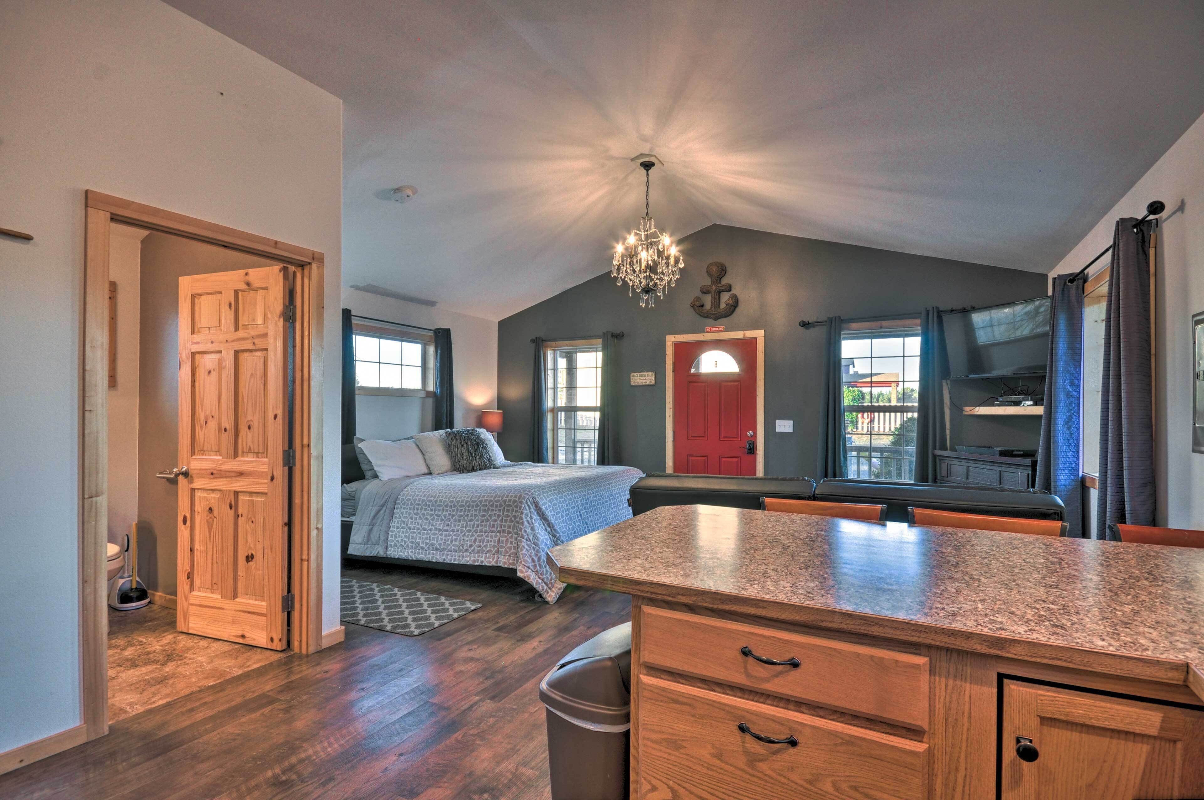 Apartment (0 Bedroom) | Interior