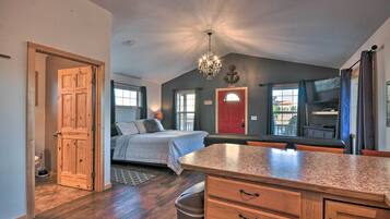 Apartment (0 Bedroom) | Interior