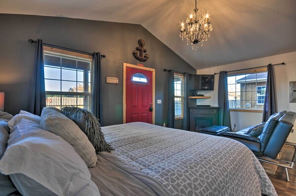 Apartment (0 Bedroom) | Interior