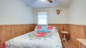 Cottage (2 Bedrooms) | Interior