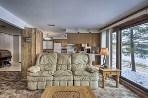Cottage (2 Bedrooms) | Interior