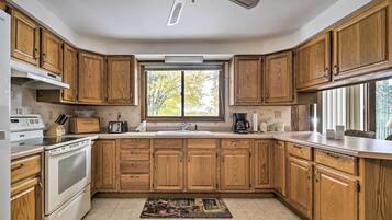 Cottage (2 Bedrooms) | Interior