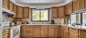 Lakefront Eagle River Cottage w/ Private Dock