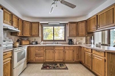 프라이빗 도크 있음의 이글 리버 레이크프론트 코티지