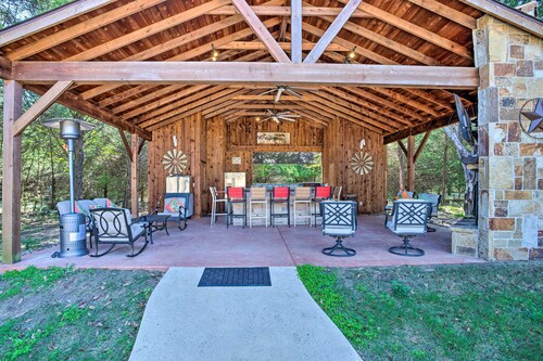 14-acre Terrell Ranch Escape w/ Pool & Fire Pit!