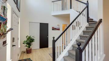 Maison (5 Bedrooms) | Intérieur