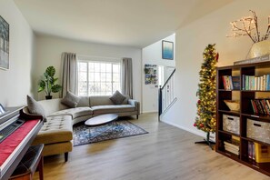 House (5 Bedrooms) | Interior