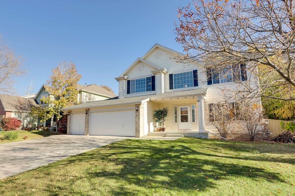 House (5 Bedrooms) | Interior