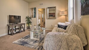 House (1 Bedroom) | Interior - Bright South Florida Getaway Near Parks & Bay (Princeton)